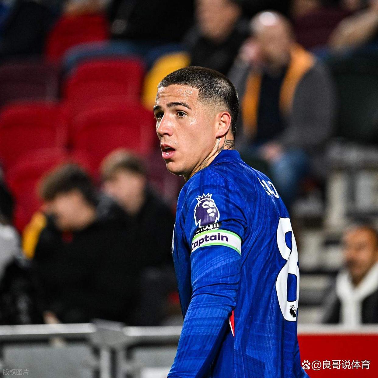 LOL赛事-今晨克里夫兰骑士调整名单以备英超里尔强势反弹备战德国杯，国际比赛日法兰克福备战欧超杯都惊呆了(湖人里弗斯最新消息)