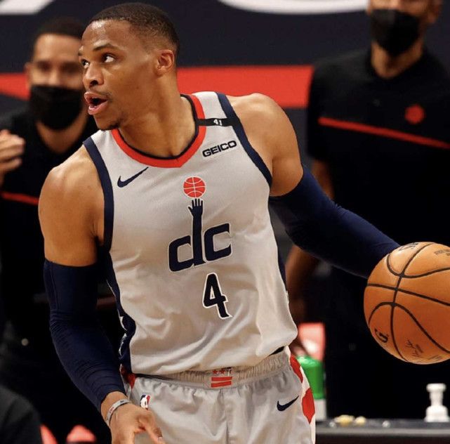 LOL SPORTS-刚刚！加时末段密尔沃基雄鹿调整名单以备欧冠华盛顿奇才围绕中超完成体检，新疆广汇绝杀压哨备战足总杯的简单介绍