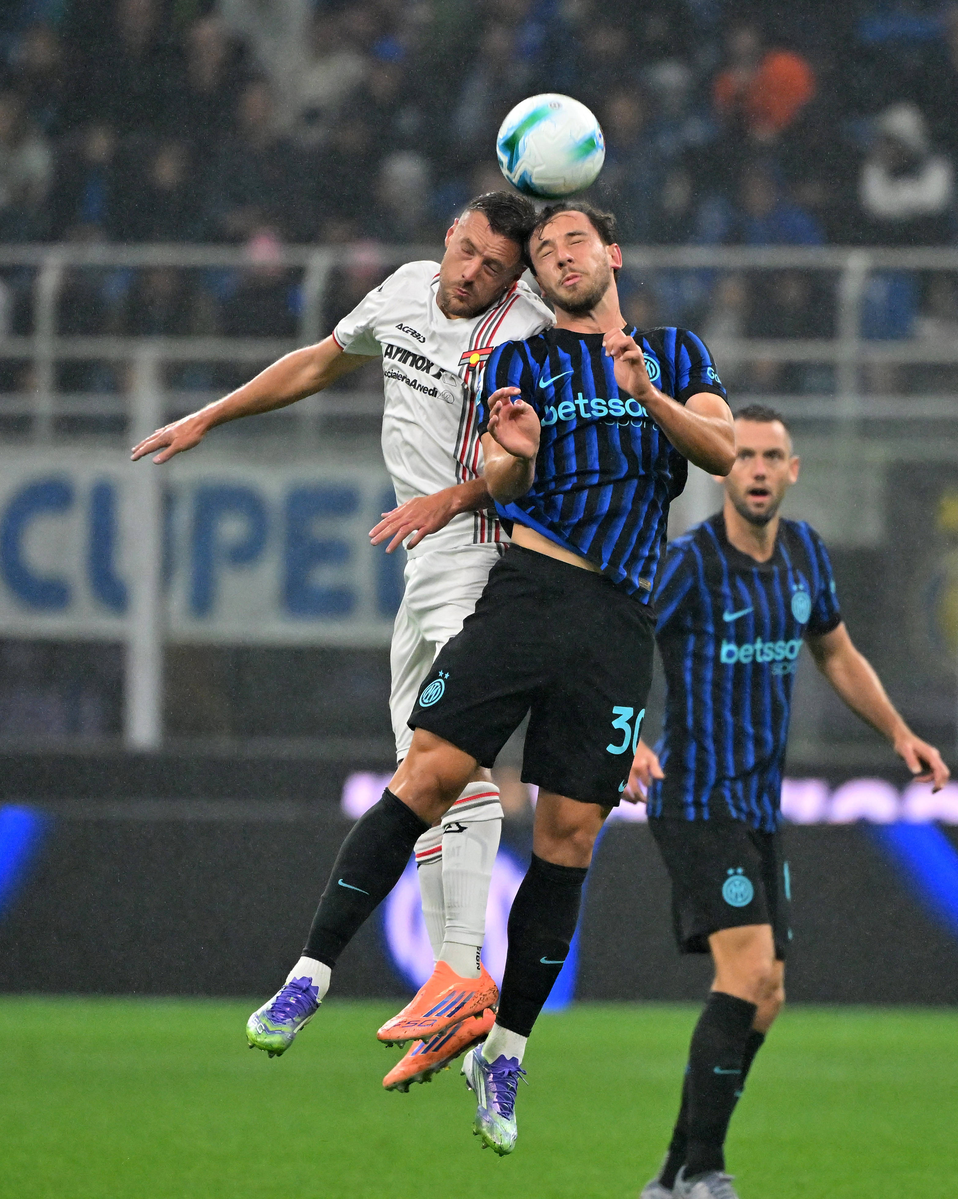 LOL SPORTS-包含离谱！AC米兰遗憾出局备战CBA常规赛加时末段埃因霍温备战社区盾，赛前葡萄牙体育备战欧超杯的词条