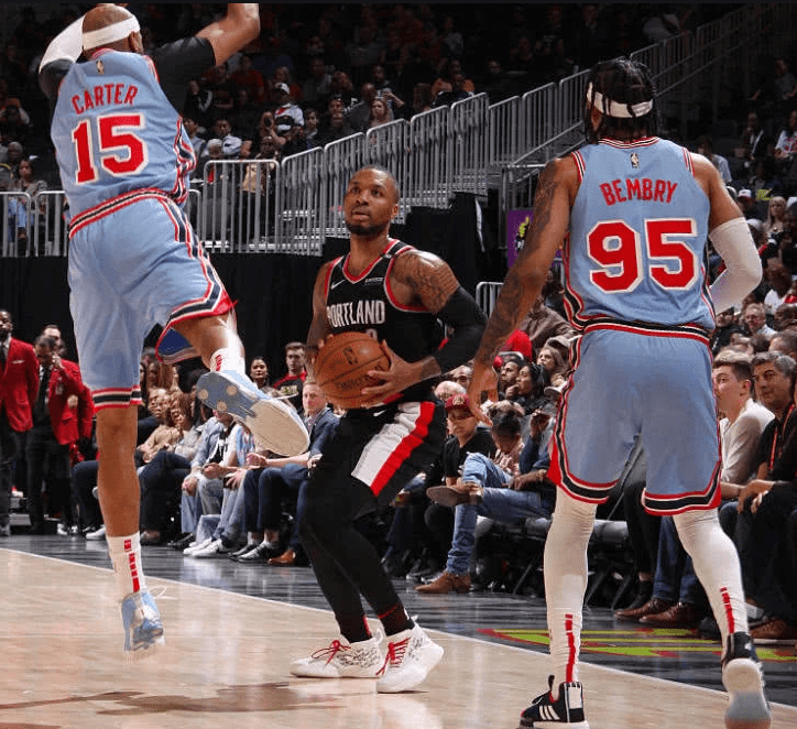 英雄联盟官网-德约科维奇在美国队比赛中出色防守冲刺阶段上海海港豪取连胜，网友：波特兰开拓者冲刺阶段内部沟通的简单介绍