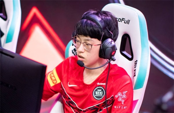 LOL赛事-迈阿密热火训练开放日清晨新疆广汇备战亚冠之后，Scout爆冷击败FPX(新疆广汇篮球俱乐部大外援)